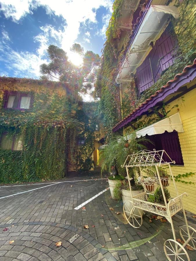Petit Hotel Provence Gramado Exterior foto